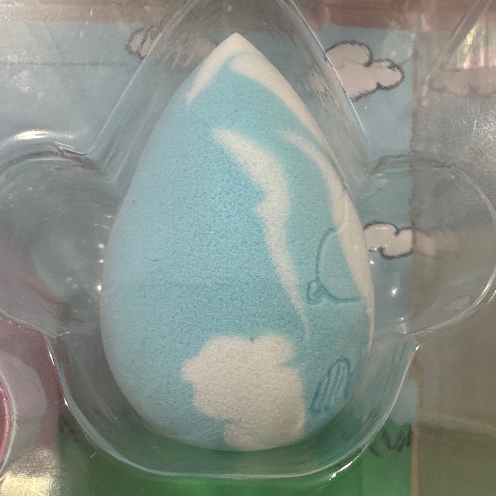 Peanuts Blend & Beagle Beauty Sponge Set - Red Doghouse & Blue Cloud Sponge - Picture 3 of 5